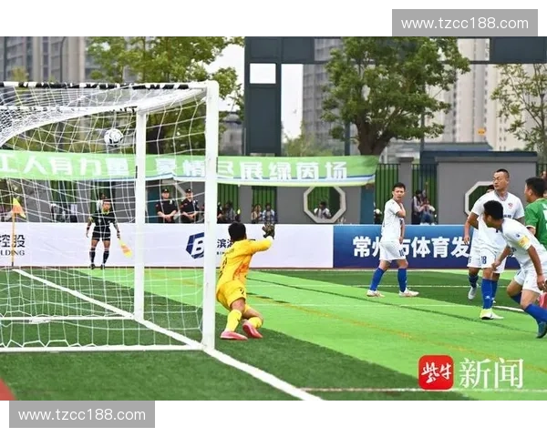 宣城足球联赛精彩纷呈 球队激烈角逐 展现竞技风采与团队精神